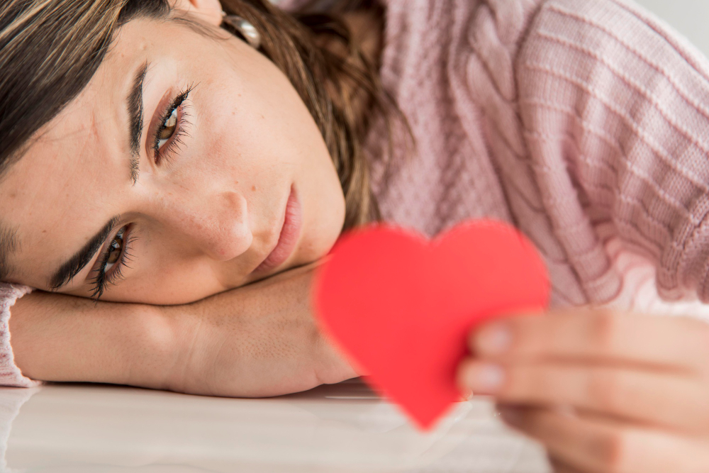 Cum să îți îmbunătățești sănătatea emoțională prin practici de autocunoaștere