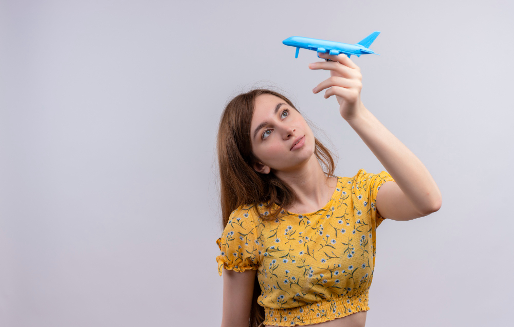 Ce înseamnă când visezi avion